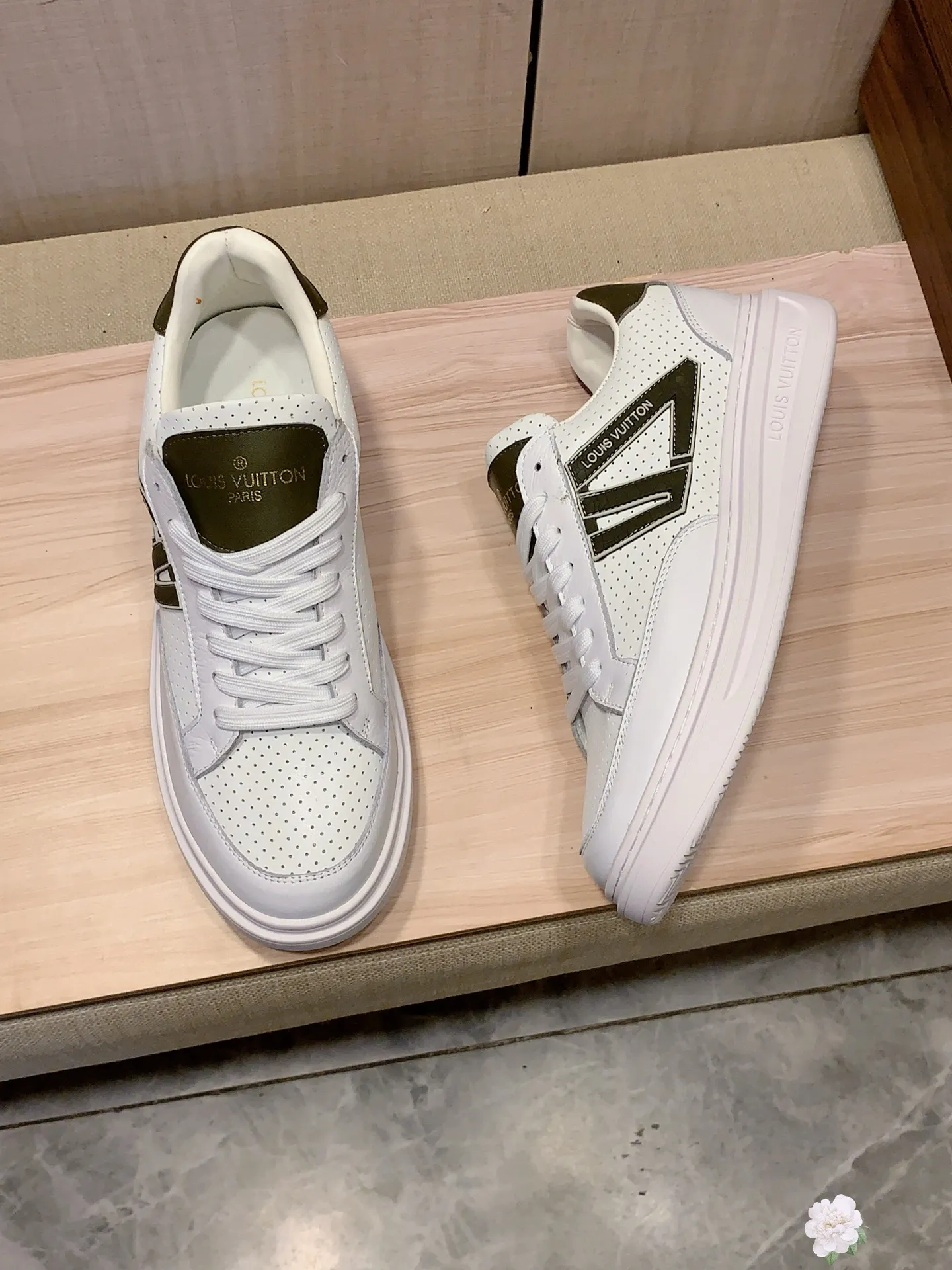 Men's Men's Shoes 💰420💰💰🎩🎩[Lightning][Lightning] "Lv*" The latest and most popular casual shoes, top brands [Seduce] Luxury ~ Purchasing Agency, Top ~ Quality. [Strong] The upper is made of imported breathable cowhide with material ➕ breathable sheepskin feet (•) and fine workmanship. Original stylish and stylish soft rubber wear-resistant and non-slip outsole, light and comfortable on the feet, the real thing looks better when taken in real life, 413: code: 38-44, 6️⃣ colors selected
